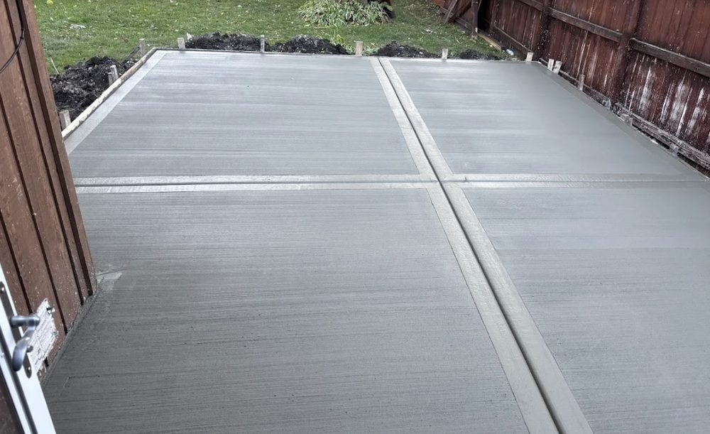 CONCRETE DRIVEWAY