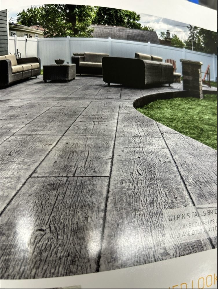 STAMPED CONCRETE PATIO