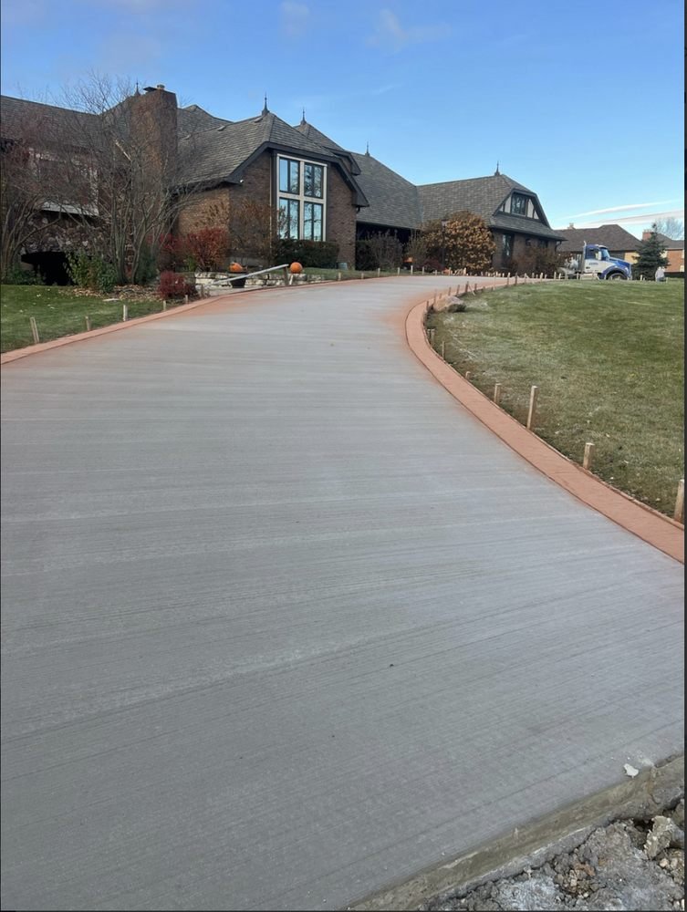 CONCRETE DRIVEWAY